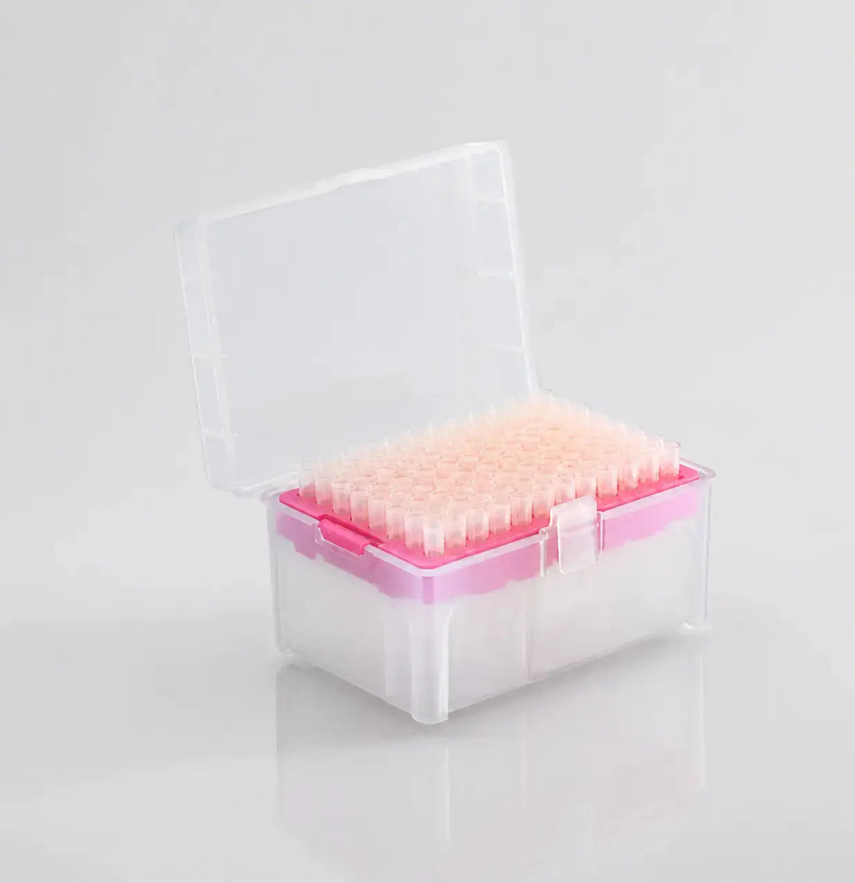 Direct2Lab 200 µL low-retention pipette tips in a boxed format